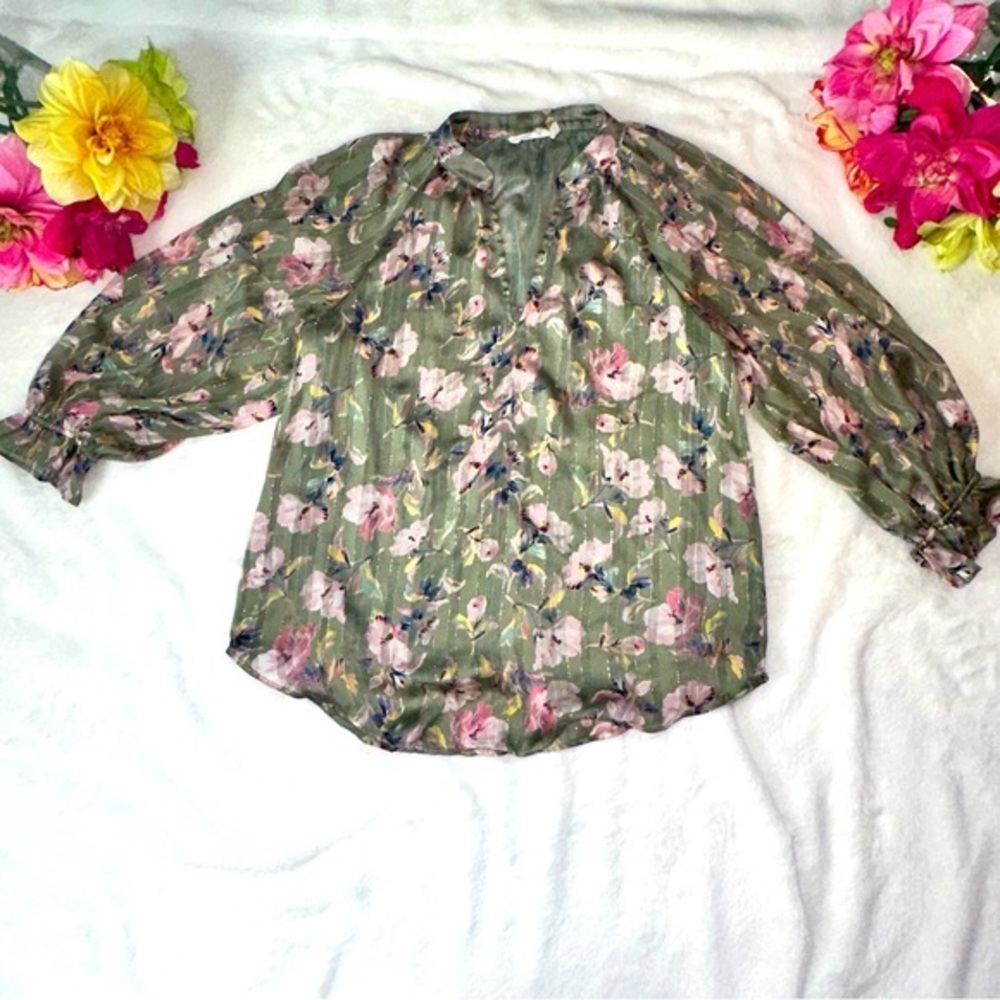 Floral puff sleeves top